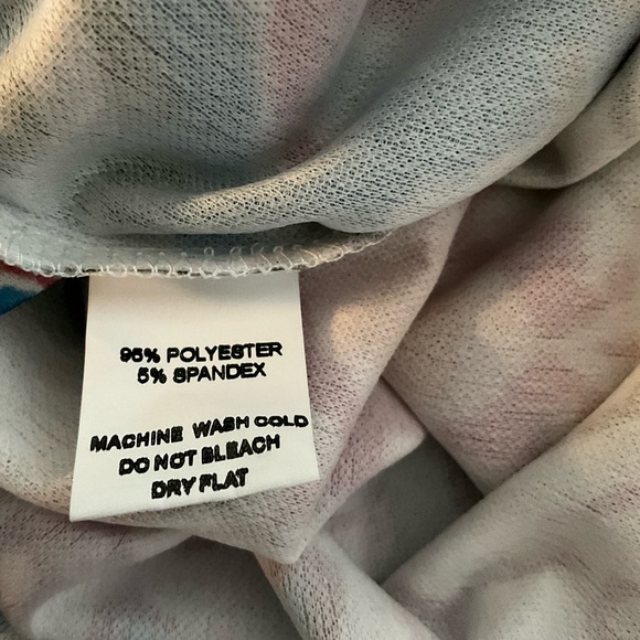 🐝 IZURIA Pink & Blue Floral Button-Accent Long Puff-Sleeve Top NWOT Size M - Picture 7 of 7